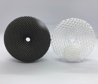 Metal versus plastic 3D printing services